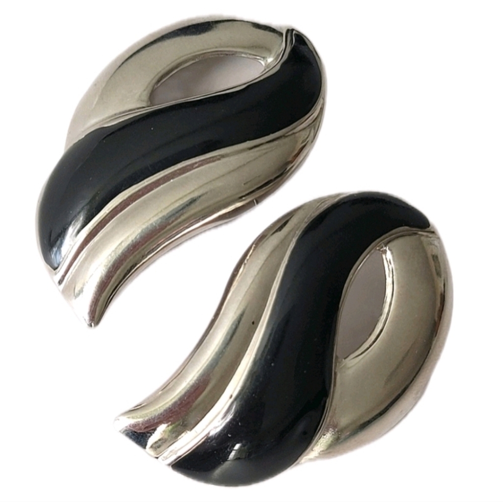 Vintage Silver Tone Black Post Pierced Earrings